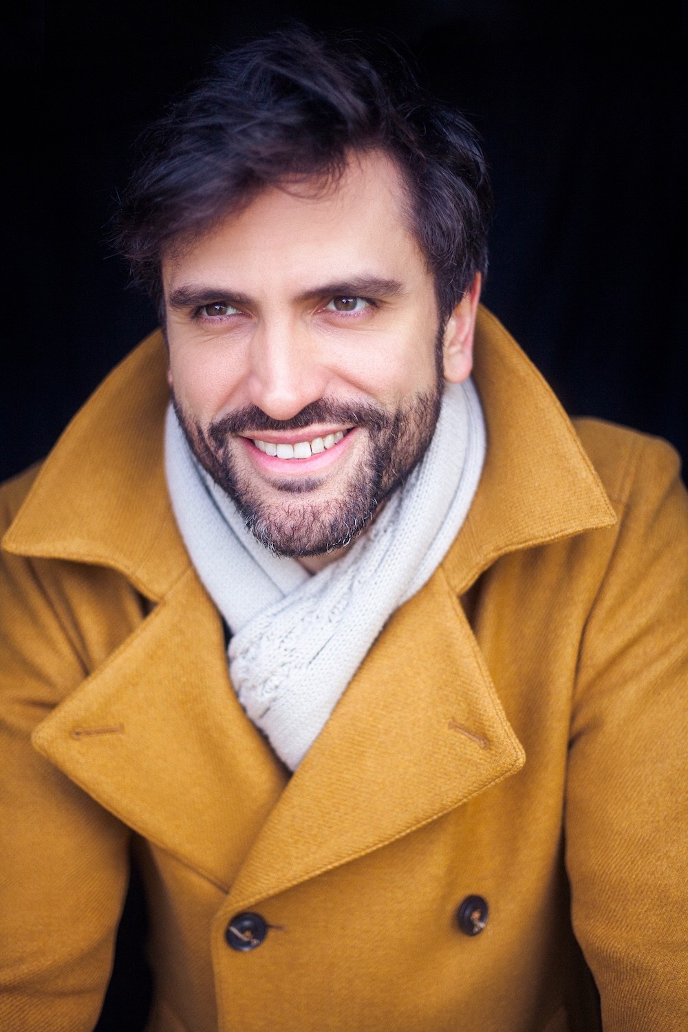 Fashion-Goat-Mantel-Marcel Gregory Stock