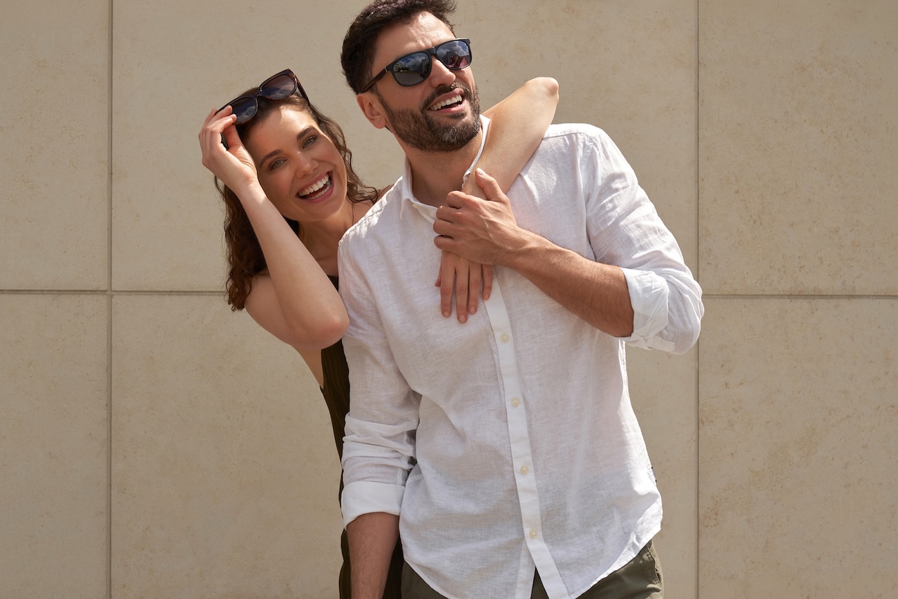 Couple - Glasses - Sunglasses - Marcel Gregory Stock