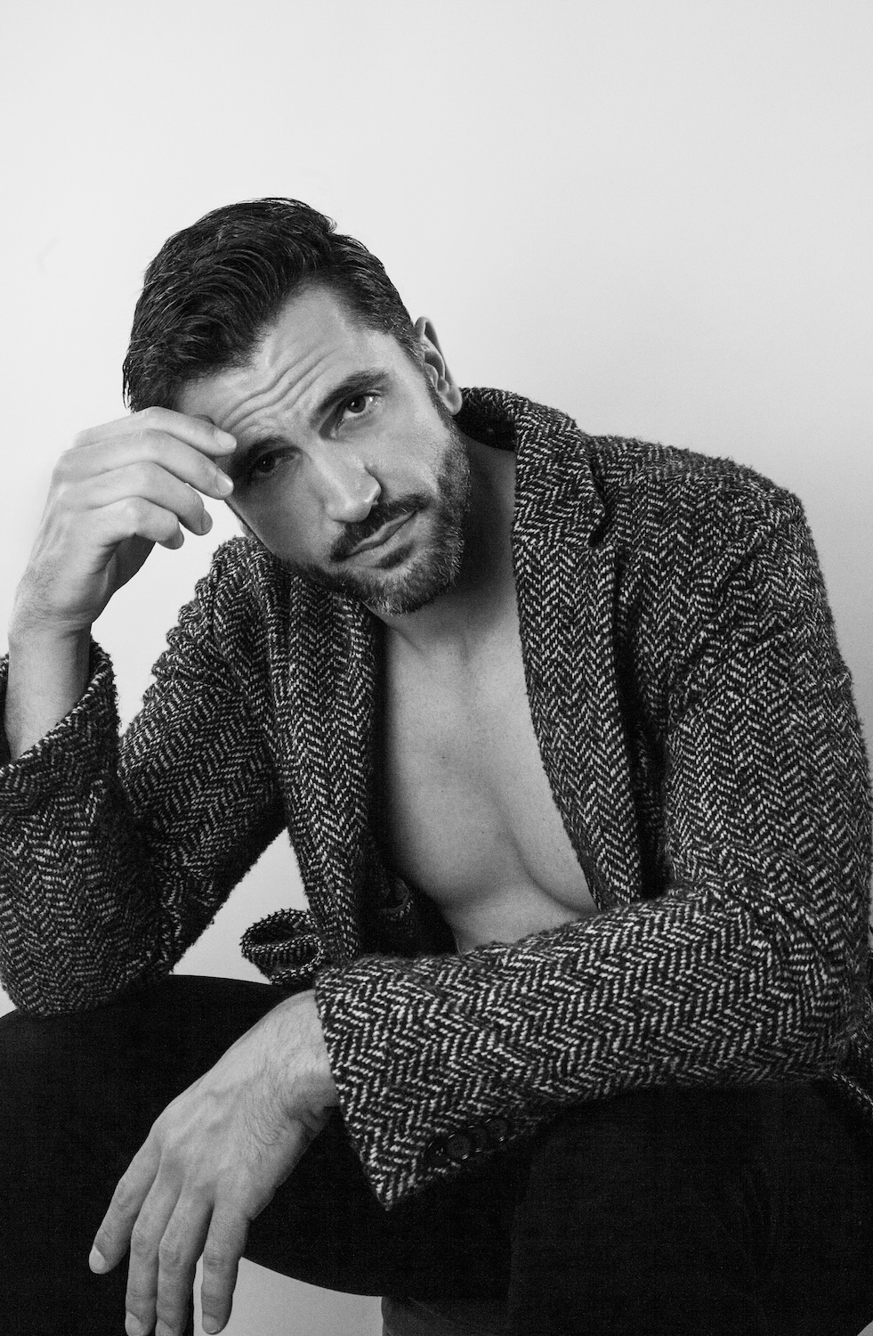 Fashion-Goat-Mantel-Marcel Gregory Stock