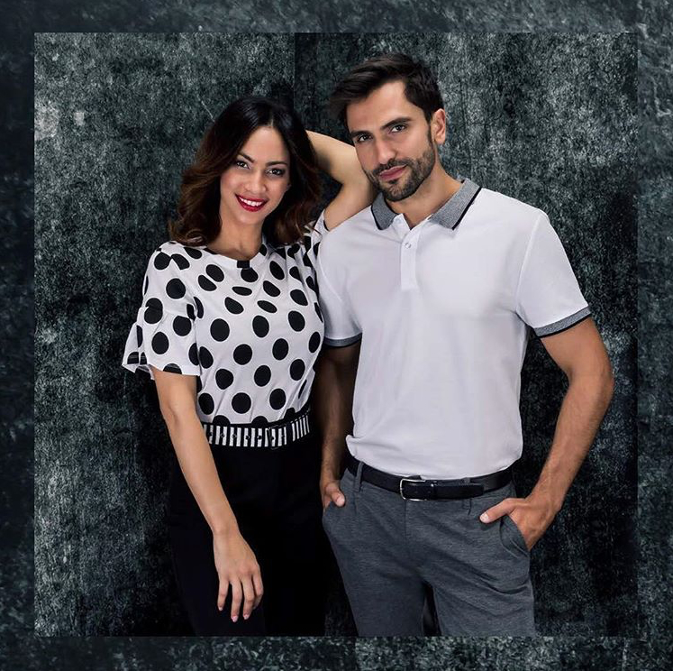 E-Commerce - Couple - Marcel Gregory Stock