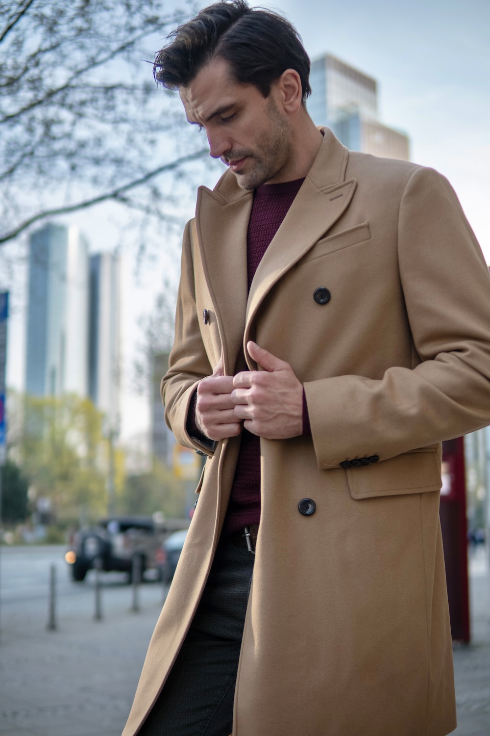 Fashion-Goat-Mantel-Marcel Gregory Stock