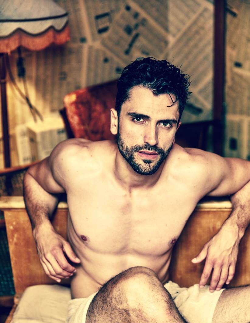 Editorial - Gabo - Marcel Gregory Stock